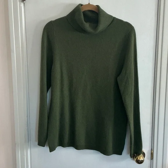Morgan Taylor Olive Green Cashmere Turtleneck Sweater - Picture 1 of 5